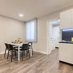 Euskalduna Azkuna Center By Next Stop شقة
